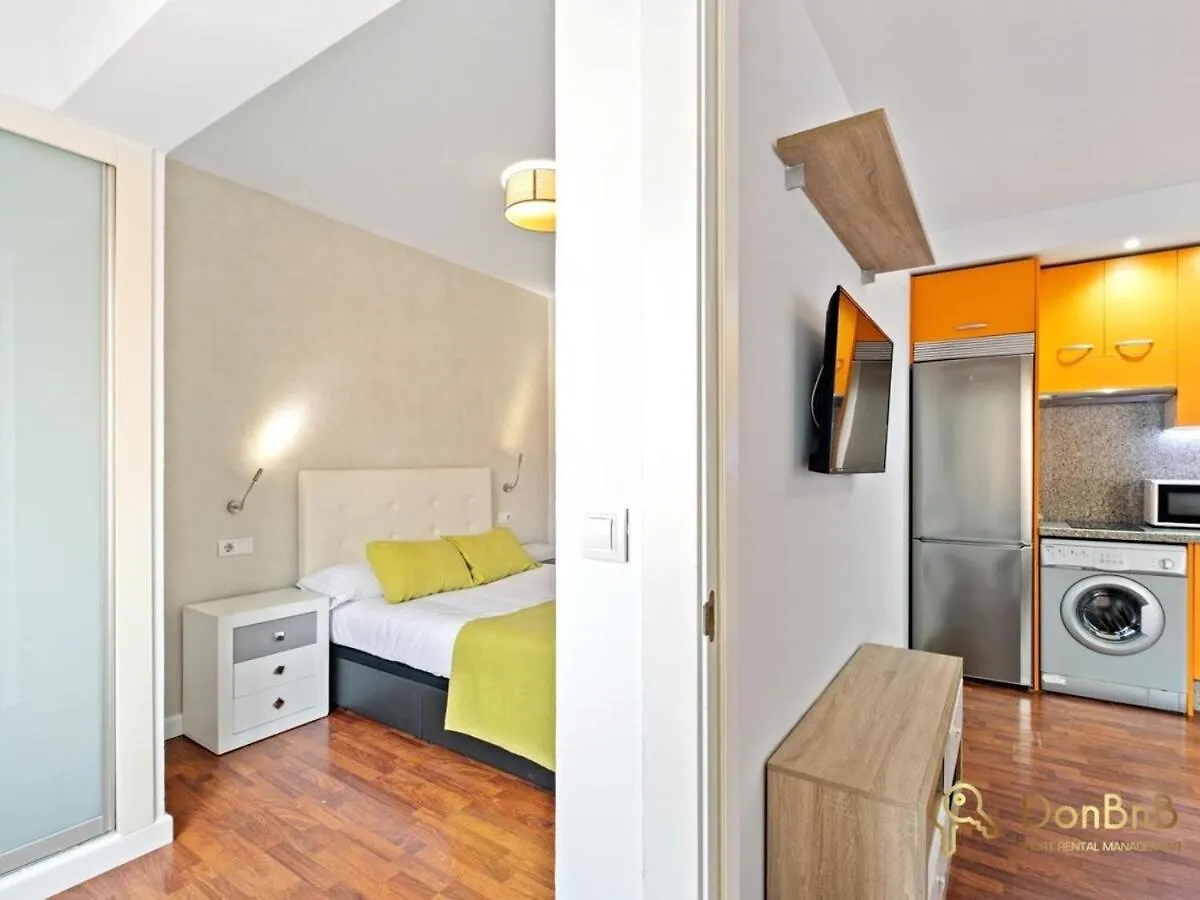 Malaga Flat With Balcony Apartment 0*,